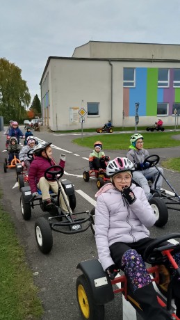 091fba78-fc33-466e-a99a-55e2463e6831