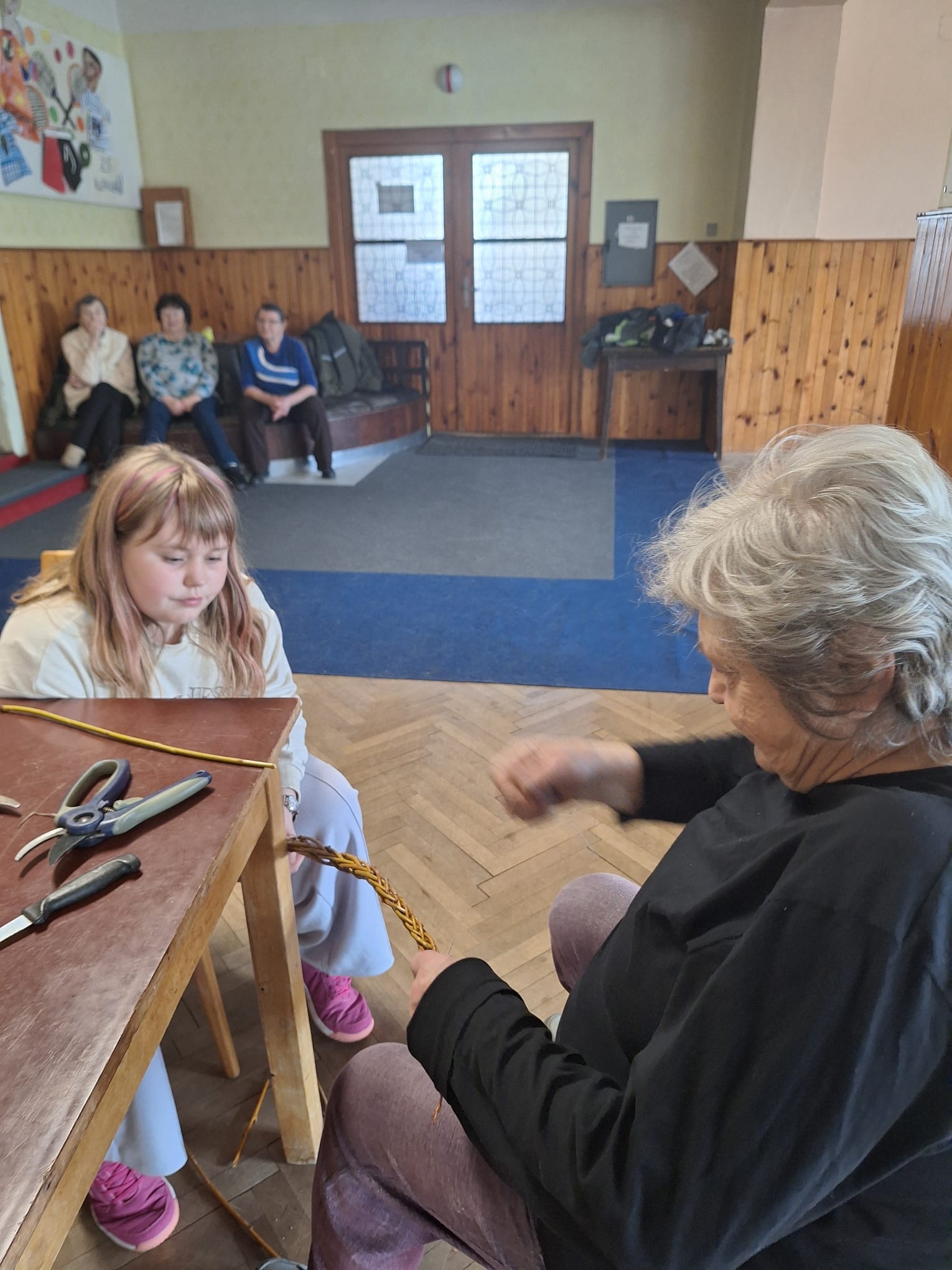 27e05f69-0027-4dc9-9c09-30489fa41697