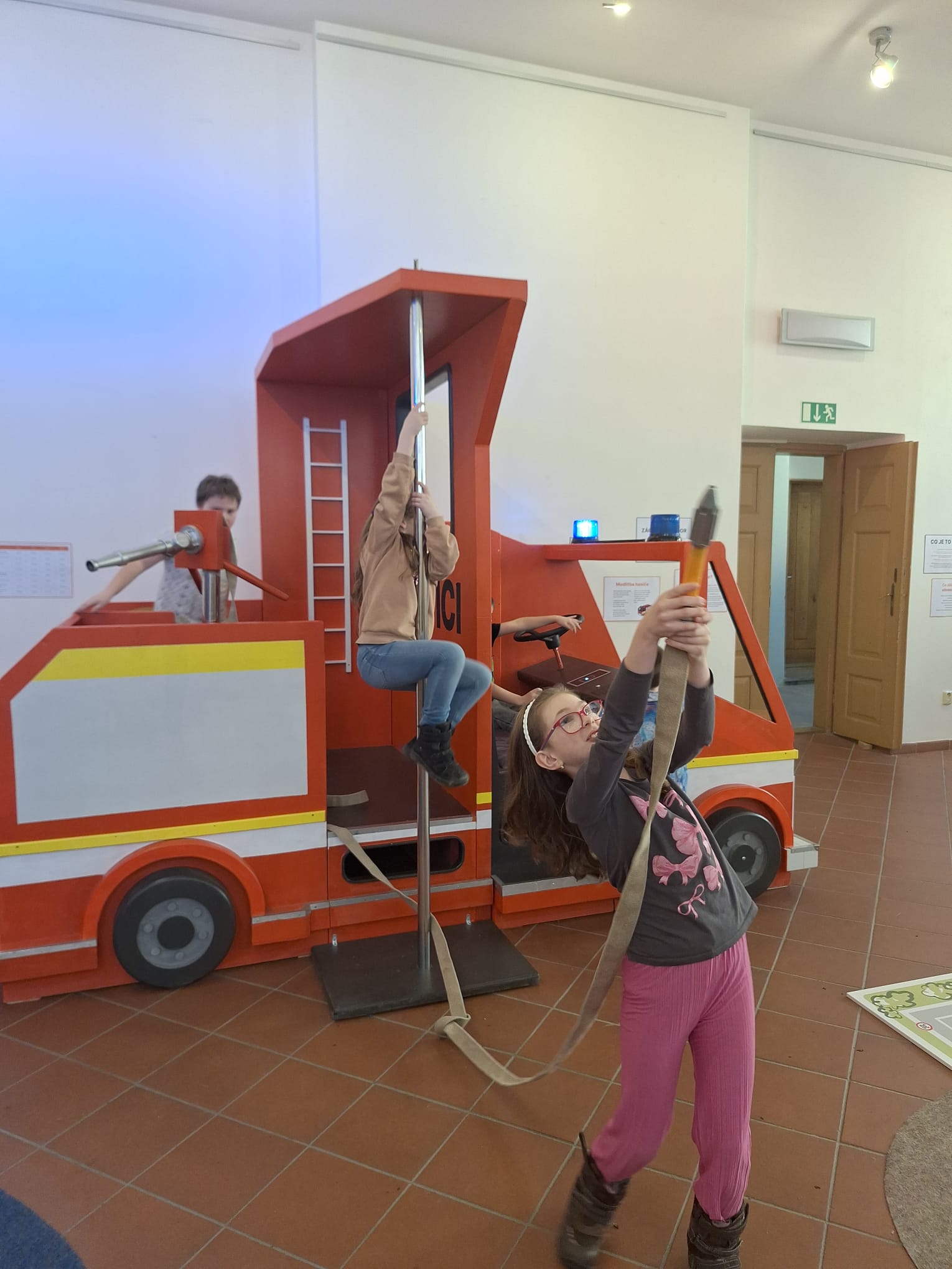 8BA8682A-BD29-47E4-A5EC-A955C05EBED3