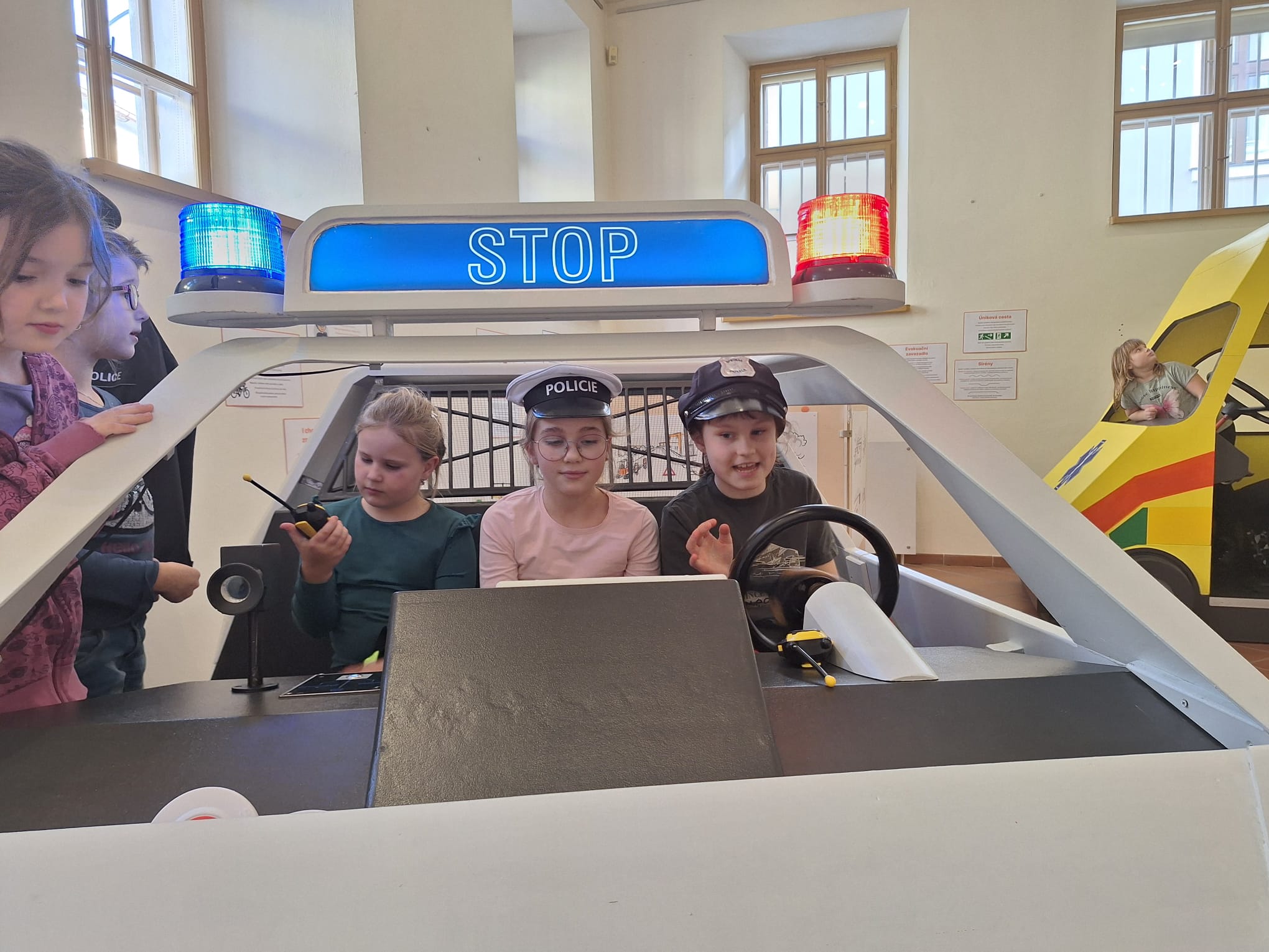 0925A9FE-DFB6-4EF7-AC23-AE65869B3528