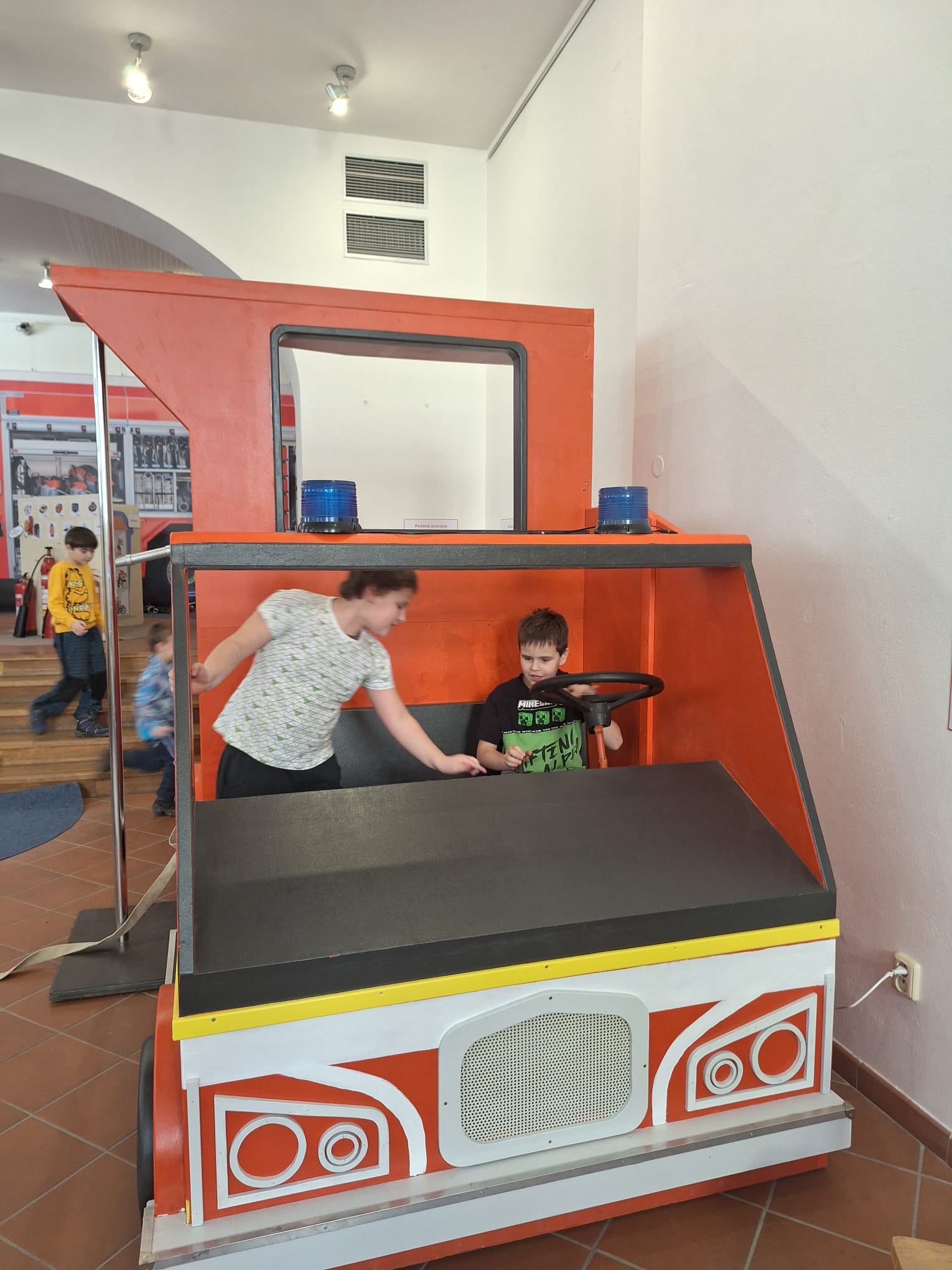 6632BC16-E5BC-46FB-A686-4D96D4EE5EFB