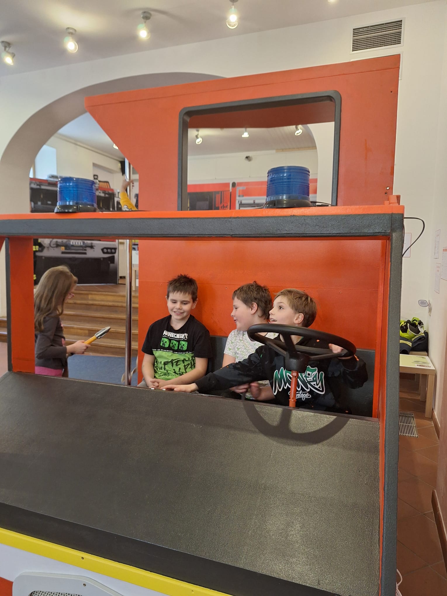 F126429B-EC18-4BC0-8BB8-DF3101EB28E0