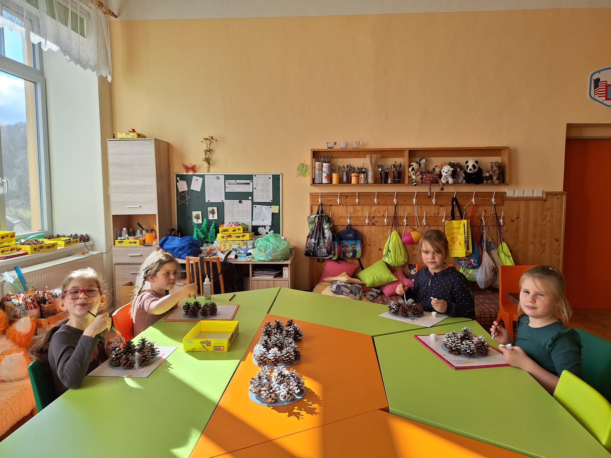 22D8FD1E-B789-42B3-B51B-8CA7A874C255